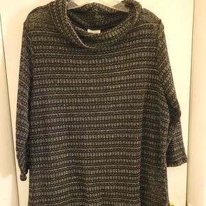 Size 18/20 Cowl Neck Top